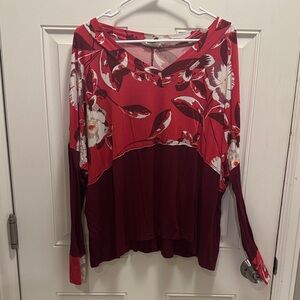 Floral Colorblock Long-Sleeve Top in Red and Burgundy